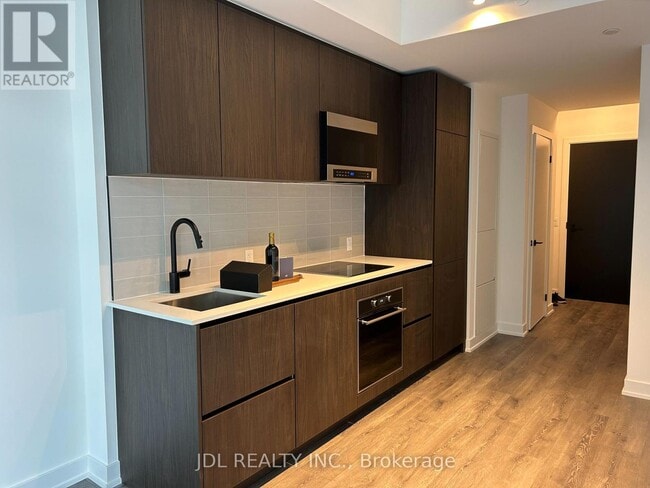 117 Broadway Ave in Toronto, ON - Building Photo - Building Photo