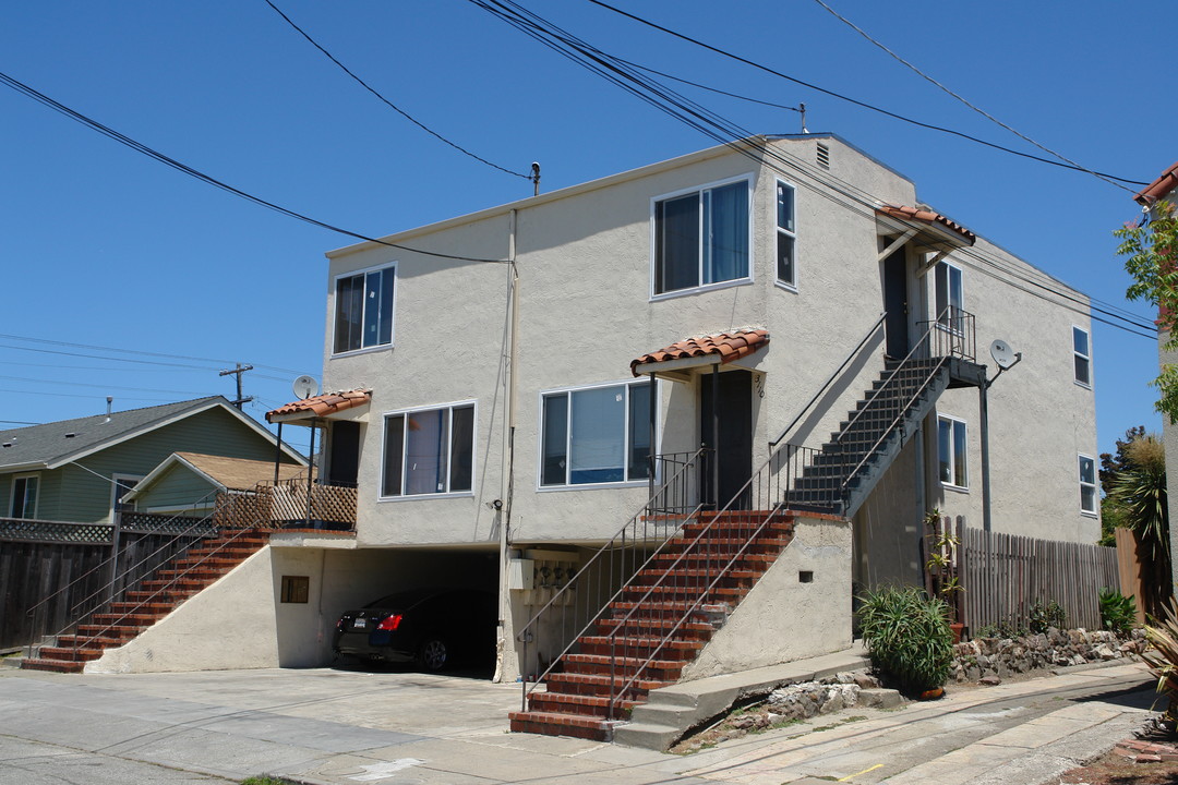 3106 Brookdale Ave in Oakland, CA - Building Photo