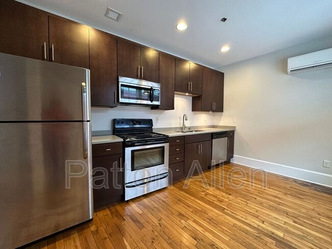 444 Haywood Rd in Asheville, NC - Building Photo - Building Photo