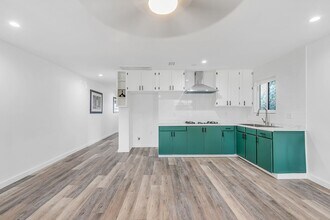 11608 Lou Dillon Ave in Los Angeles, CA - Building Photo - Building Photo