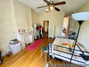 88 Hammond St in Boston, MA - Building Photo - Building Photo