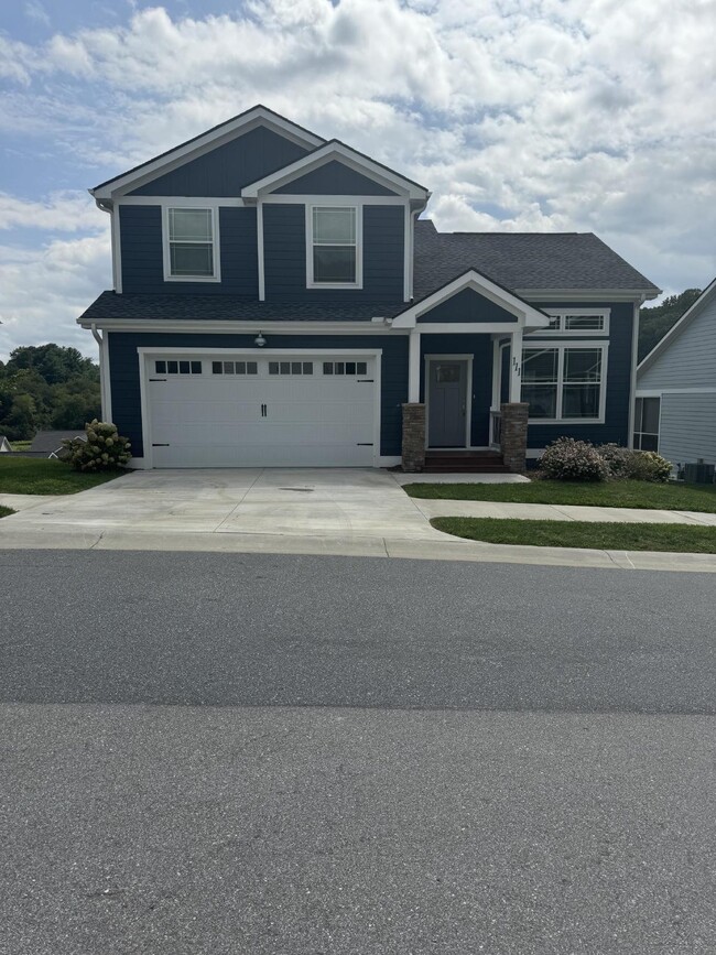 111 Leyland Cir