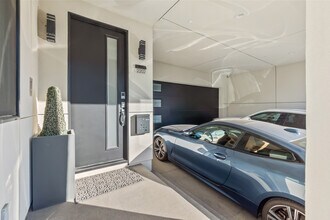 2202 Felton Ln in Redondo Beach, CA - Building Photo - Building Photo