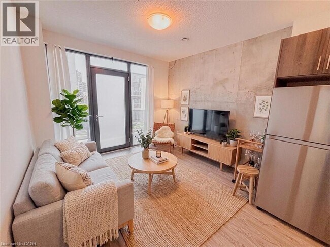 1434 Highland Rd W in Kitchener, ON - Building Photo - Building Photo