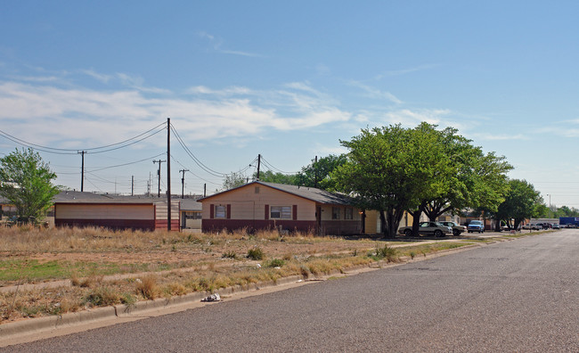 304 37th St in Lubbock, TX - Foto de edificio - Building Photo