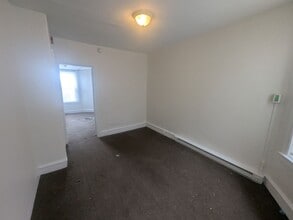 218 N 54th St in Philadelphia, PA - Building Photo - Building Photo