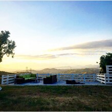 28111 Florence Ln in Santa Clarita, CA - Building Photo - Building Photo