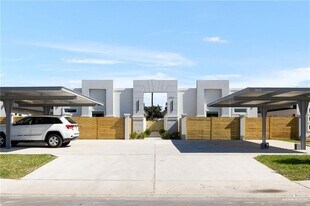 18 Monaco Dr in San Juan, TX - Building Photo