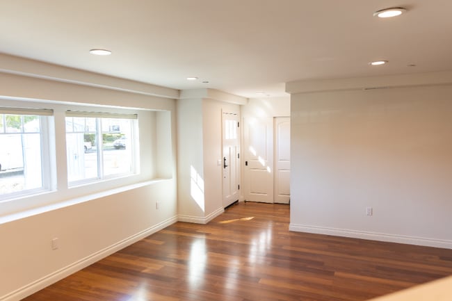 5906 Murietta Ave in Los Angeles, CA - Building Photo - Building Photo