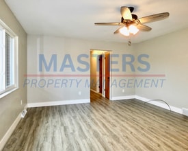 2017 Garden Ln in Toledo, OH - Building Photo - Building Photo