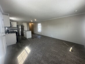 38041 Chilver Ave in Clinton Township, MI - Building Photo - Building Photo
