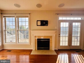12117 Pond Pine Dr in Clarksburg, MD - Building Photo - Building Photo