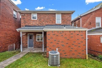 1509 Maple Ave in Turtle Creek, PA - Building Photo - Building Photo