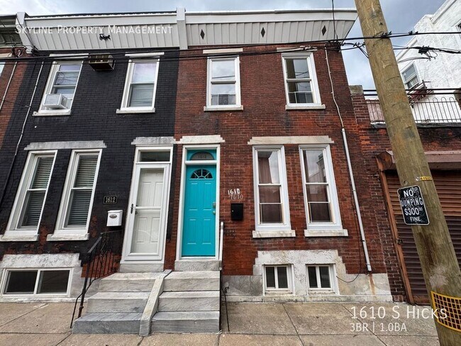 property at 1610 S Hicks St