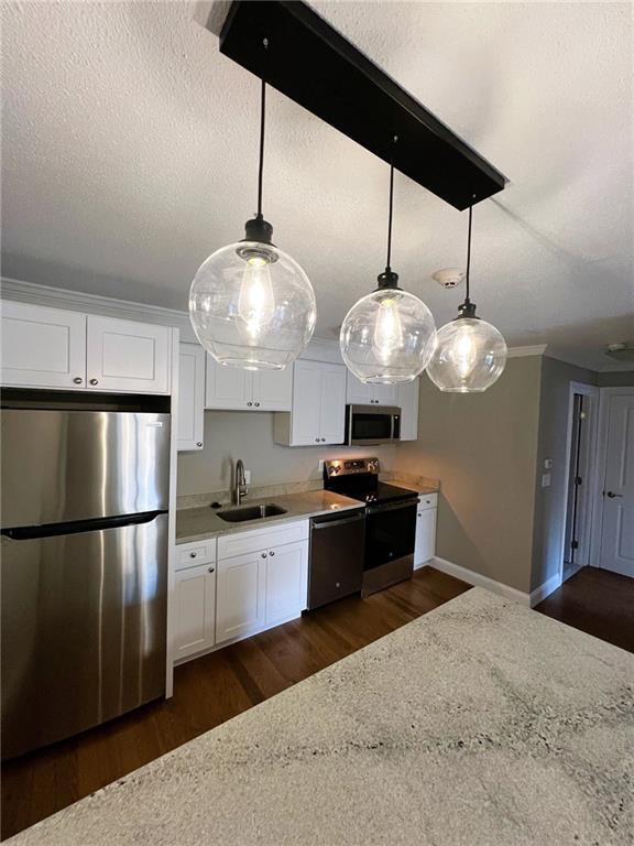 1371 Mendon Rd in Woonsocket, RI - Building Photo - Building Photo