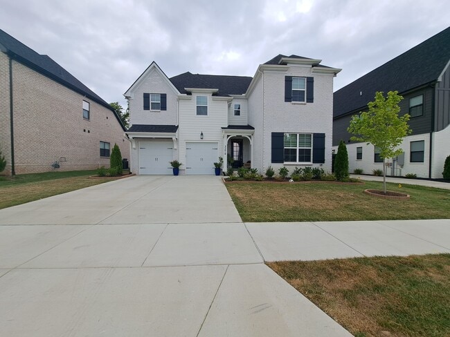 3274 Sassafras Ln in Thompson's Station, TN - Building Photo - Building Photo