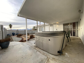 9923 San Felipe Rd in Desert Hot Springs, CA - Foto de edificio - Building Photo