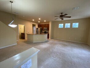 7415 Arlington Grove Cir in Tampa, FL - Building Photo - Building Photo