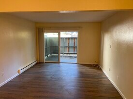1333 N Camino Alto, Unit 153 in Vallejo, CA - Building Photo