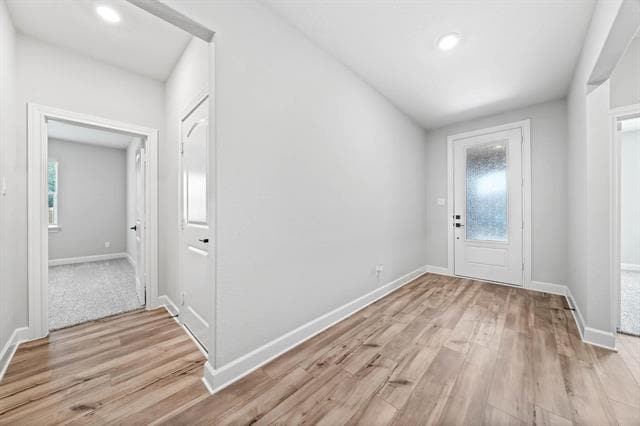 property at 628 Harbor Oaks Dr