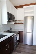 2025 Linnington Ave, Unit A in Los Angeles, CA - Building Photo - Building Photo