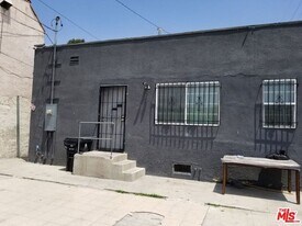 1716 W 45th St in Los Angeles, CA - Building Photo