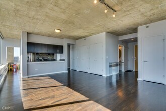 611 S Wells St in Chicago, IL - Building Photo - Building Photo