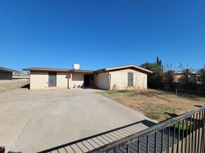 10416 Lambda Dr in El Paso, TX - Building Photo - Building Photo