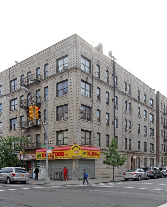 421-425 Audubon Ave in New York, NY - Foto de edificio