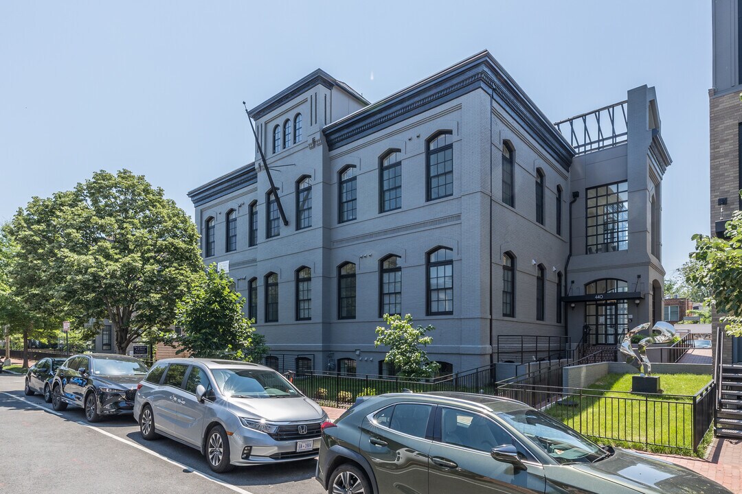 The Collection at R Street in Washington, DC - Building Photo