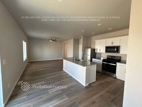 7215 Dolores Ave in Frederick, CO - Foto de edificio - Building Photo