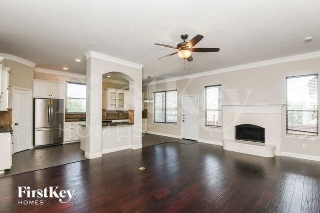 9801 Brazoria Trail in Fort Worth, TX - Foto de edificio - Building Photo