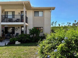 9940 Eagles Point Cir in Port Richey, FL - Building Photo