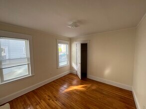 190 North St, Unit #2 in Somerville, MA - Foto de edificio - Building Photo