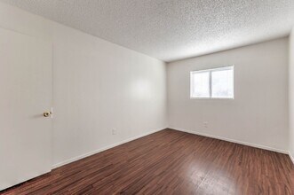 3109 N Walnut Rd in Las Vegas, NV - Building Photo - Building Photo