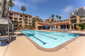 Veranda La Jolla in San Diego, CA - Building Photo - Building Photo