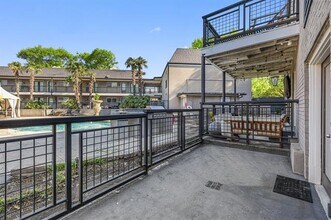 10109 Regal Park Ln in Dallas, TX - Building Photo - Building Photo