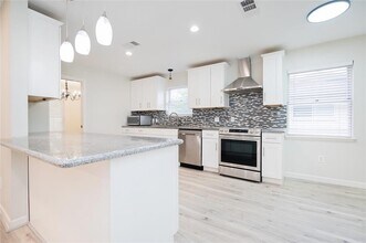 4914 Cheena Dr in Houston, TX - Building Photo - Building Photo