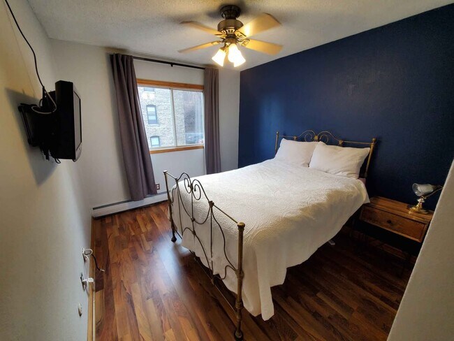 391 Grand Ave, Unit 306