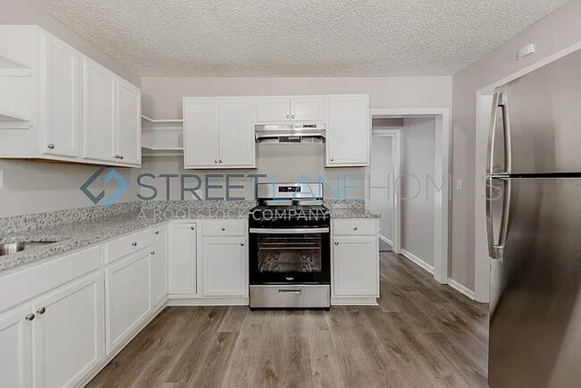 842 Gene Reed Rd in Birmingham, AL - Foto de edificio - Building Photo