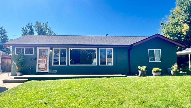 property at 4870 E Kansas Dr