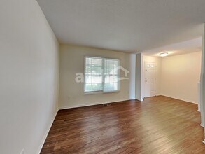 5605 Stevens Dr in Orient, OH - Building Photo - Building Photo