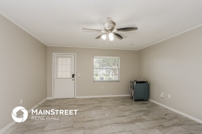 property at 1552 Foxridge Run SW