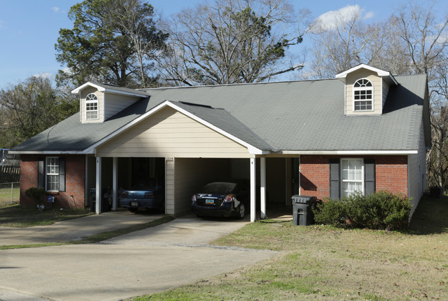 2014 14th St in Phenix City, AL - Foto de edificio - Building Photo