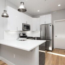 29 W 8th St in Bayonne, NJ - Building Photo - Building Photo