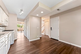 503 Nebraska Cir in Carol Stream, IL - Building Photo - Building Photo