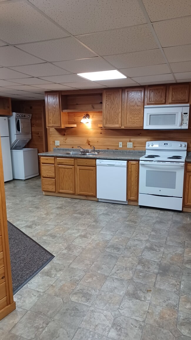 32 Stagecoach Rd, Unit 32B