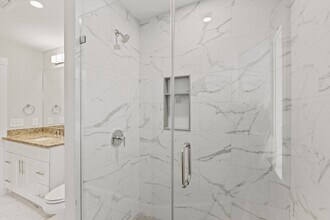 54 Balmoral St, Unit 2 in Andover, MA - Building Photo - Building Photo