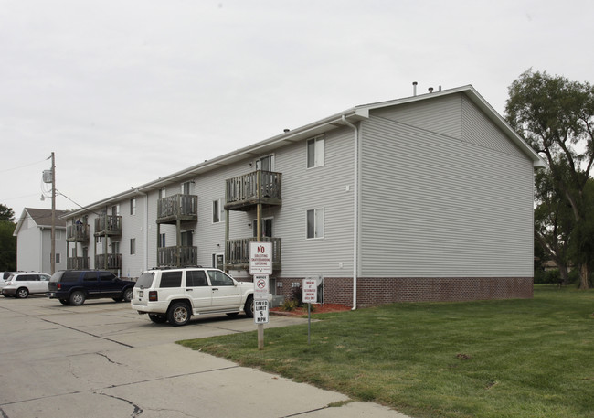 Platte Valley Apartment Homes in Valley, NE - Building Photo - Building Photo