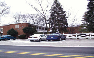 Wood Dale Station Apartments in Wood Dale, IL - Building Photo